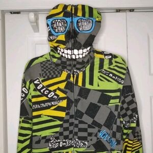 Volcom Y2K Streetwear Vintage Clothing Graphic Aop Ryan Sheckler  Skull Design